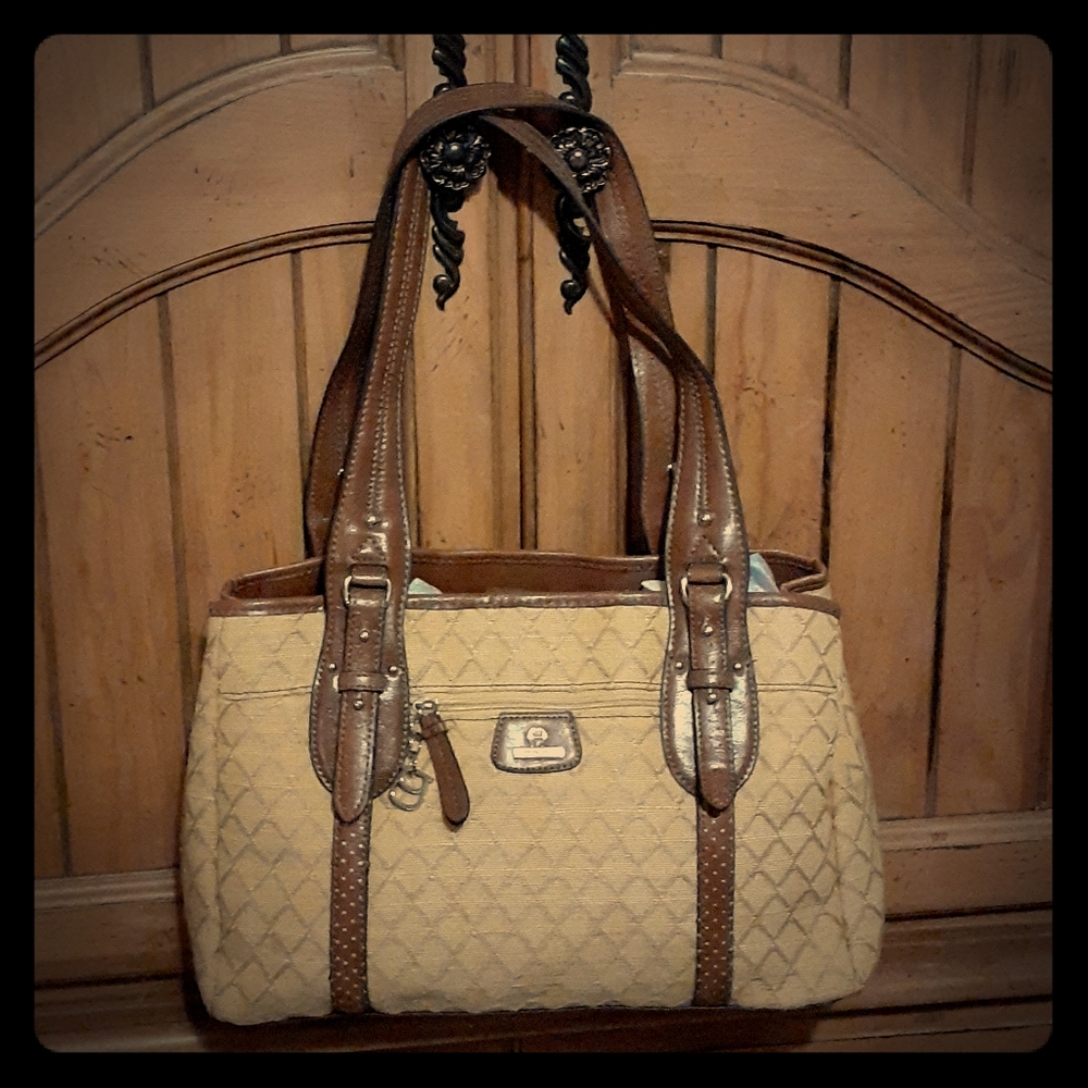 Handbag